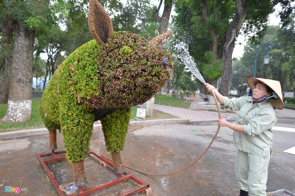 12 con giáp khổng lồ đón Tết xuất hiện tại Hà Nội